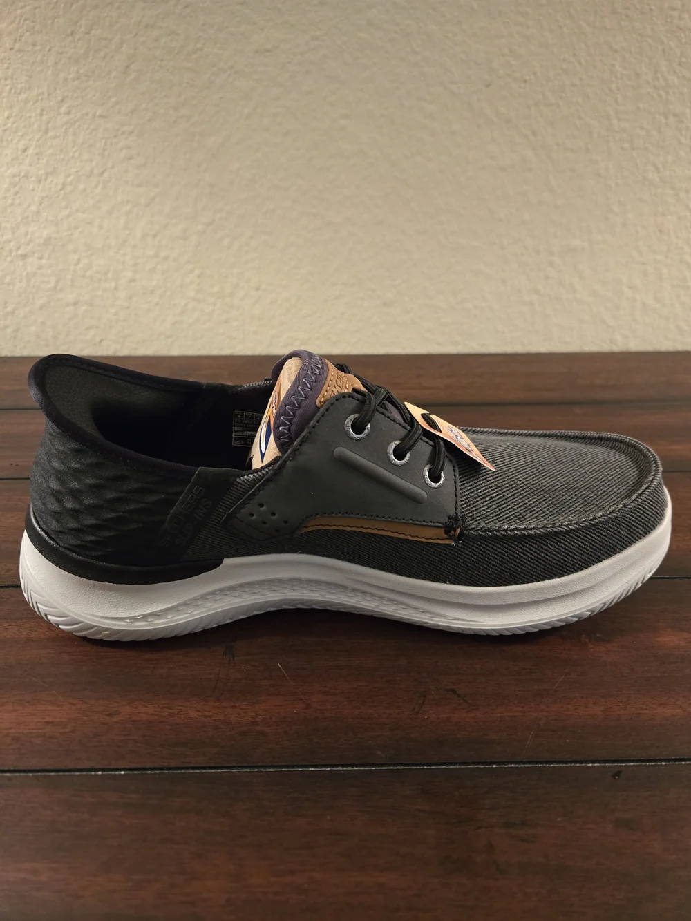 Skechers casual boat